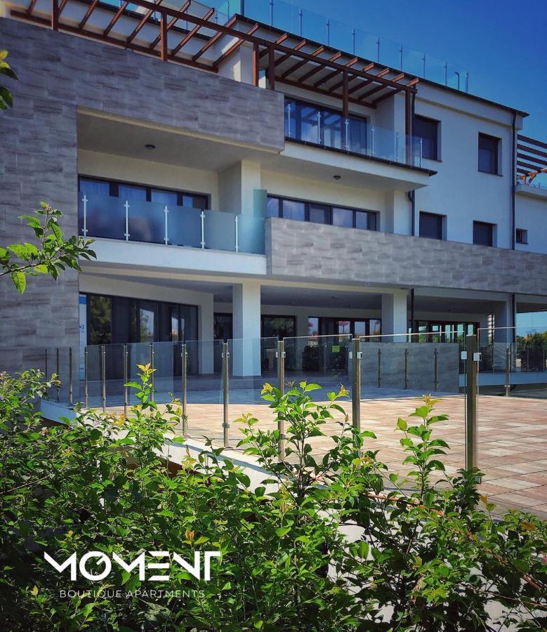 סולנוק Moment Apartments מראה חיצוני תמונה